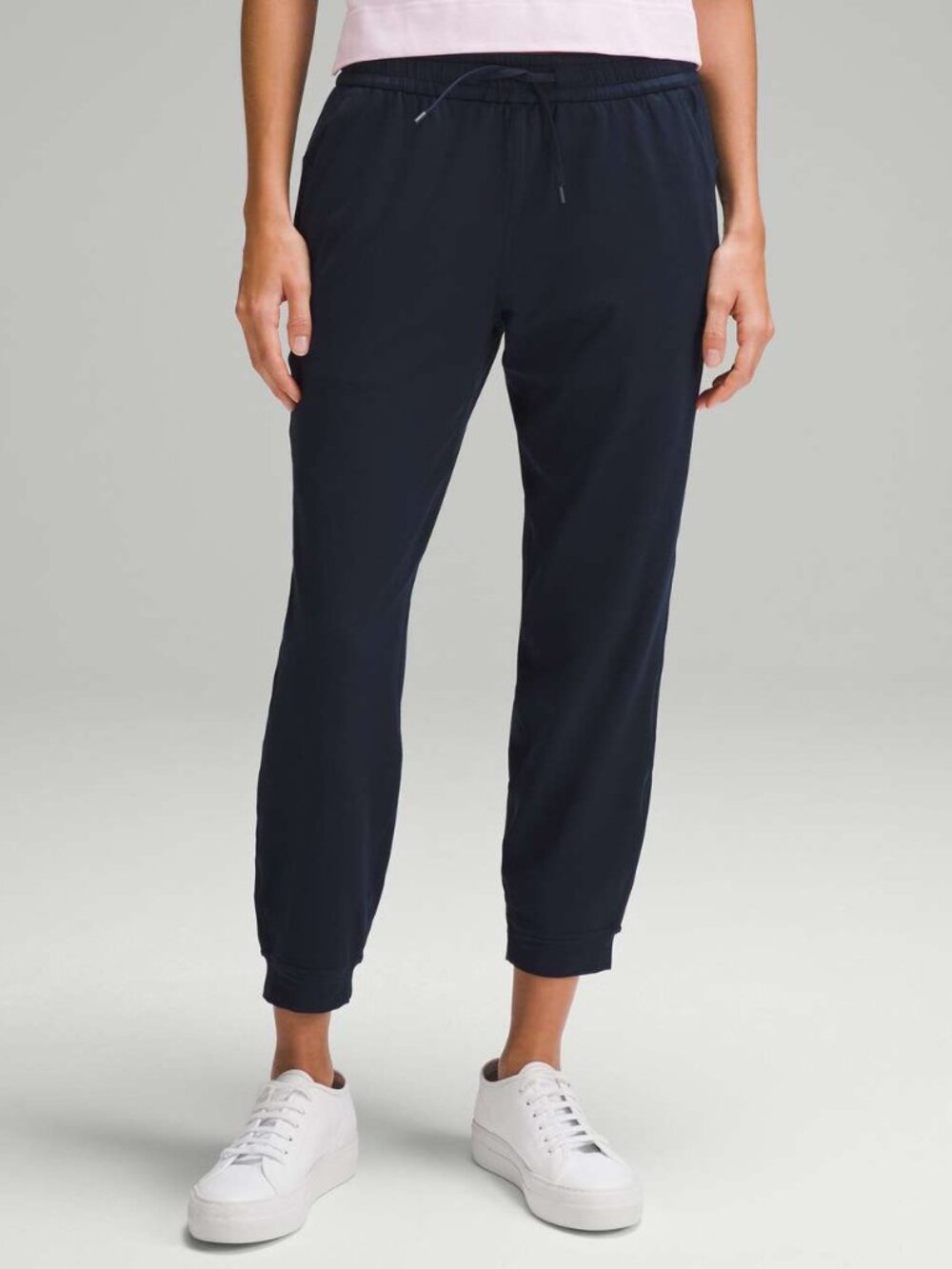 Lululemon Women 6 Soft Jersey Jogger Classic Fit Mid Rise Crop Navy Blue Active